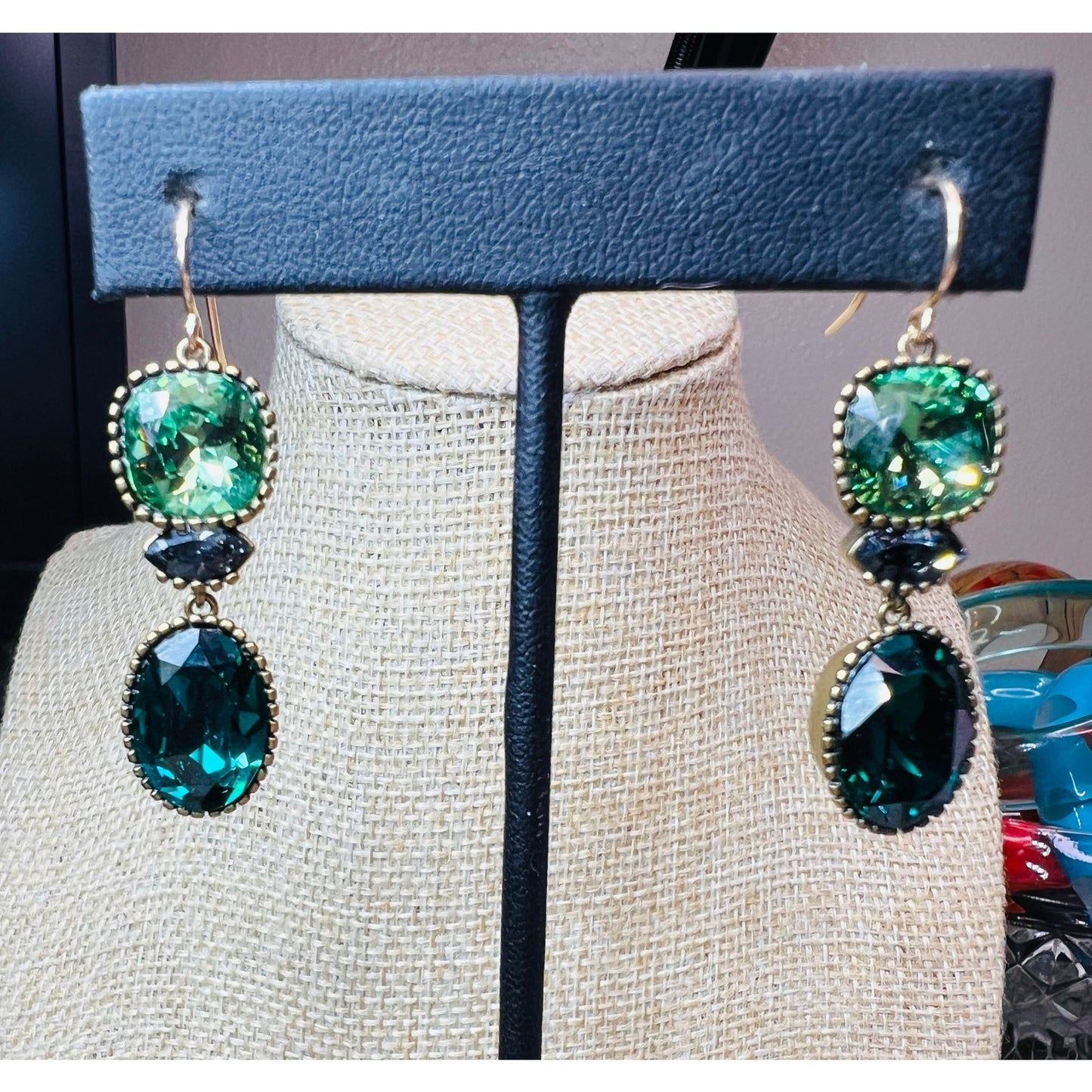 Silpada Emerald Envy Dangle Drop Earrings With Swarovski Crystals